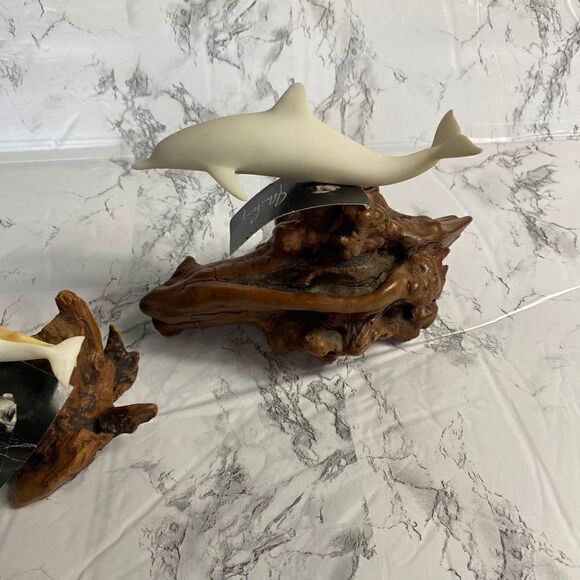John Perry Dolphins on A Wood Sculpture Base - Picture 7 of 7